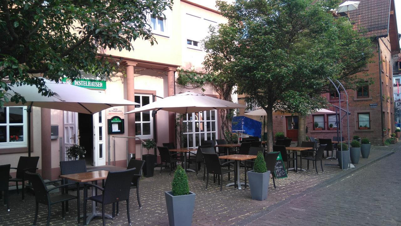Hotel Loewensteiner Hof Haus Am Neuplatz Вертгейм Экстерьер фото